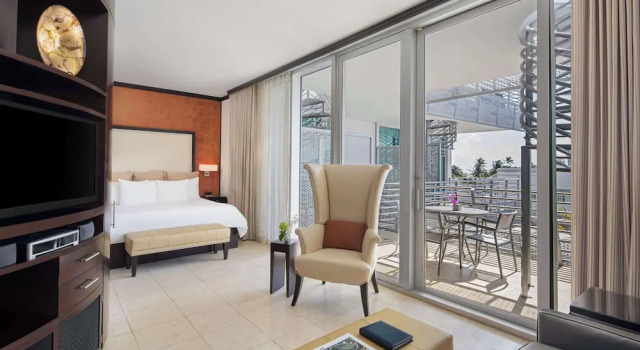 Двухместный люкс rooftop city view Z Ocean Hotel, Classico a Sonesta Collection