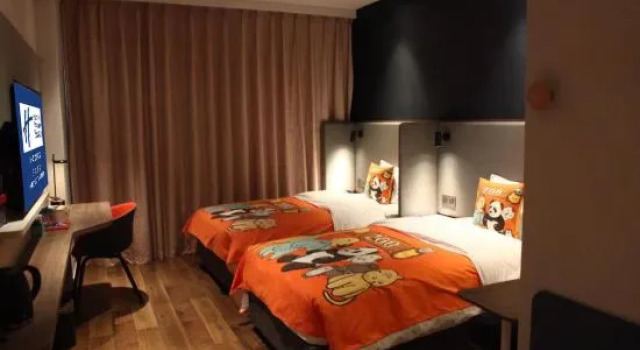 Семейный люкс Holiday Inn Express Kaifeng City Center by IHG