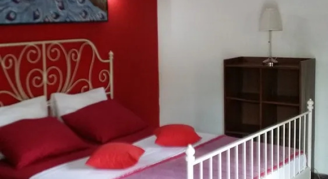 Двухместный номер Standard с балконом Village Villa Home Stay