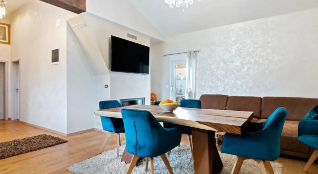 Beautiful Holiday Home in Novigrad With Private Swimming Pool, Varaa Hotelli Paolija Istria