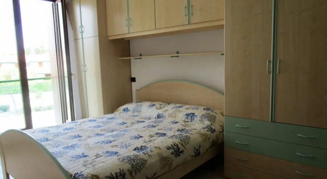 LIA Pool in Bibione With 1 Bedrooms and 1 Bathrooms, Забронировать Отель Отели Бибионе-Пинеда с парковкой, рядом с Долина Вальгранде, Парковка