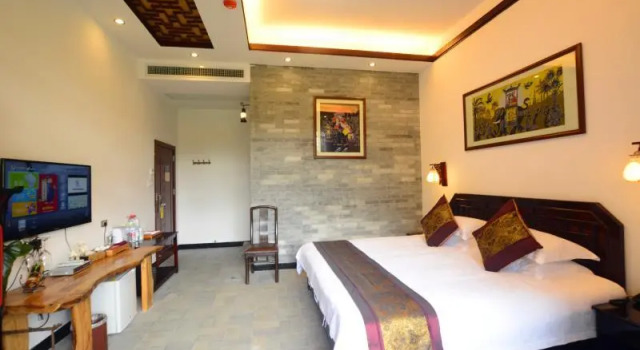 Номер Standard с балконом и с видом на реку Yangshuo Eden Garden Hotel