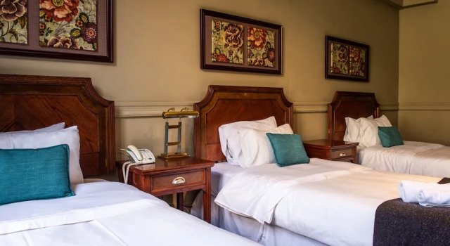 Трёхместный номер Standard c 1 комнатой Hotel Casa Zañartu