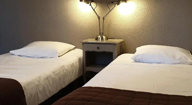 Двухместный номер Standard Le Relais Des Dix Crus - Logis Hôtel