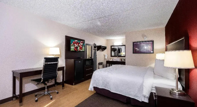 Red Roof Inn PLUS+ Huntsville - Madison, Prenota Hotel Madison Alabama