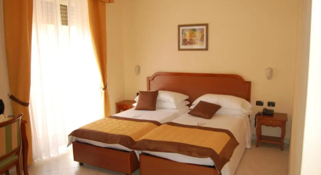 Номер Classic Grand Hotel Moroni