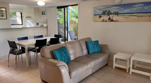 Коттедж Economy с 5 комнатами Noosa Village River Resort