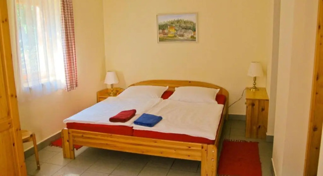 Foki Apartman, Book Lejlighed Hoteller i Western Transdanubia med parkering, Parkering