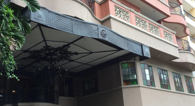 Sophia Suites Residence Hotel