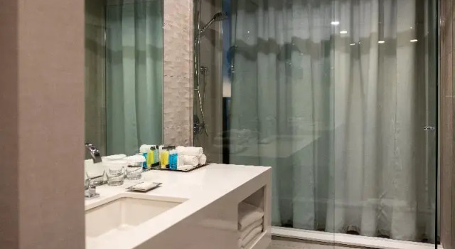 Люкс Hotel Bonaventure Montreal
