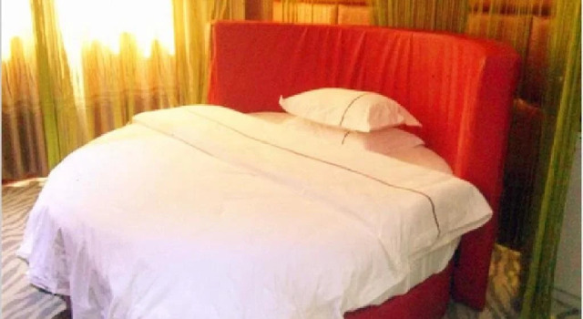 Julong Hot Spring Business Hotel Shangyite, Rezervovat Hotel Kchaj-feng Henan