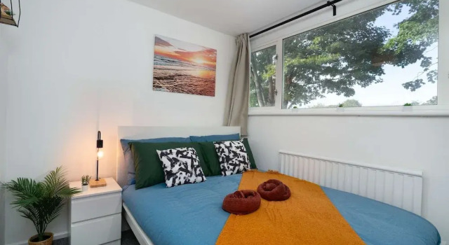 Spacious - 3 Bed - Free Parking, Book Feriehus Washington Tyne and Wear