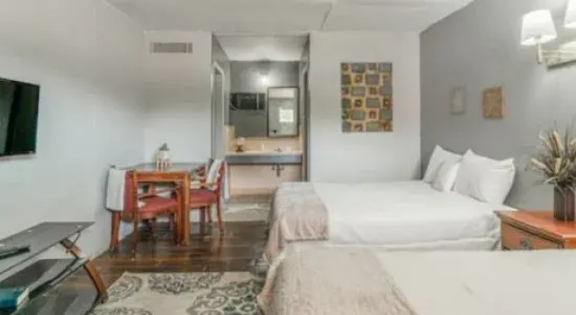 Двухместный номер Standard OYO Holiday Capri Motel & Rv Park