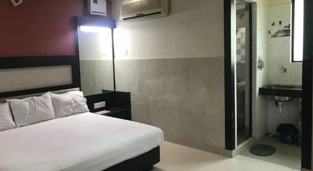 Goroomgo Orchid Beach Inn Puri