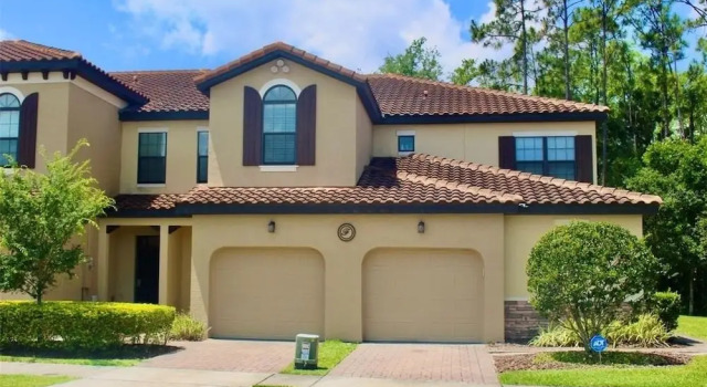 Tropical Fountains 3 Bedroom Condo by RedAwning