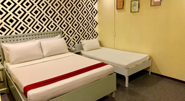 Люкс Deluxe ACME Inn Subic
