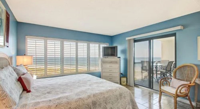 Amelia Surf And Racquet Club condo, Забронировать Отель Отели Амилия с парковкой, рядом с Amelia Island Plantation Oak Marsh Golf Course, Парковка