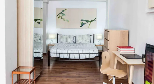 Modern-deluxe central apt in Athens