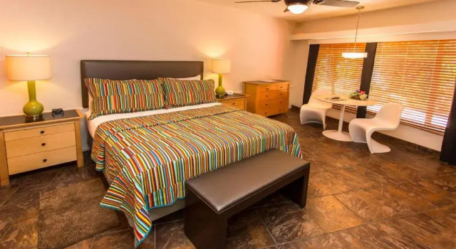 Номер Executive Desert Riviera Hotel