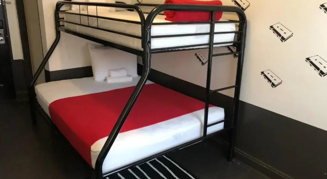 Двухместный номер Chicago Getaway Hostel