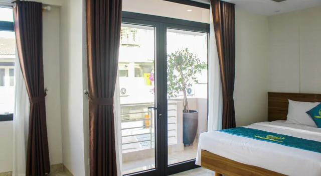 Sunrise Motel, Boek Motel Ha Long 