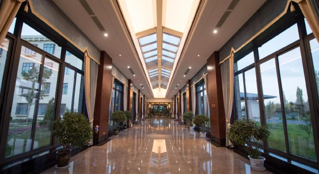 Dunhuang International Hotel, Rezervasyon Otel Gansu 5 yıldızlı oteller, 5*