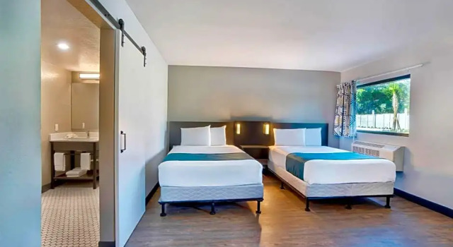 Номер Standard Motel 6-Fort Lauderdale, FL