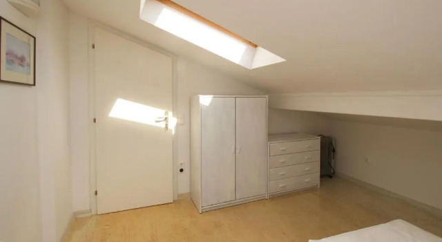 Apartment Klepac, Prenota Appartamento Hotel a Isole Quarnerine con parcheggio, Parcheggio