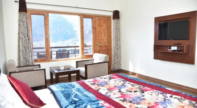 Двухместный номер Standard с балконом Chandertal Regency Hotel & Spa, Manali