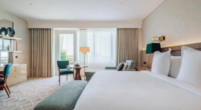 Люкс Deluxe c 1 комнатой Four Seasons Hotel Ritz Lisbon