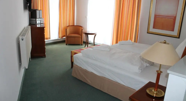 Ferienwohnungen in Bensersiel, Book Hotel Esens East Frisia