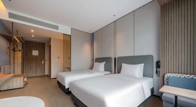 Holiday Inn Express Jiangmen East Station by IHG, Prenota Hotel Hotel a Jiangmen con colazione, Colazione