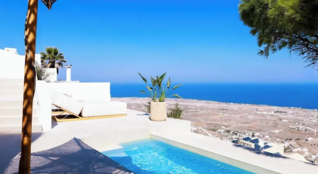 Люкс с видом на море Luna Santorini Suites