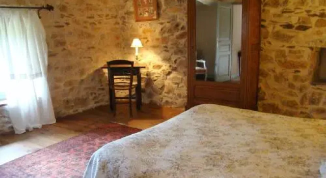 Nabat Le Haut, Boek Hotel Courniou Hérault