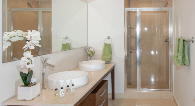 Апартаменты с балконом и с видом на океан Miami Vacation Rentals - Brickell