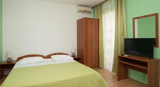 Студия Apartments Lovrić