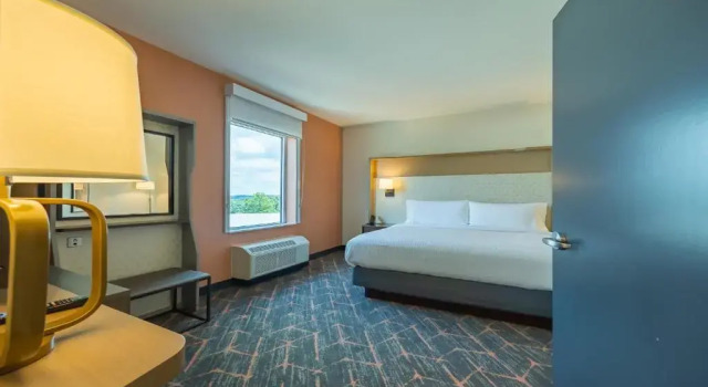 Люкс с видом на город Courtyard® by Marriott® Atlanta Dunwoody