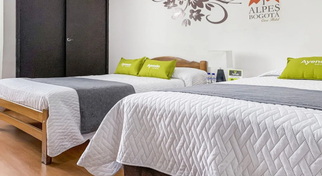 Двухместный номер Standard Hotel Bogota Alpes Castellana