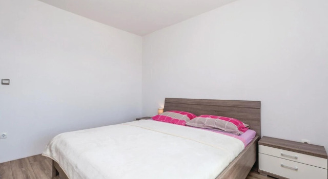 Awesome Home in Povljana With Wifi and 2 Bedrooms, Rezerwuj Hotel Povljana 