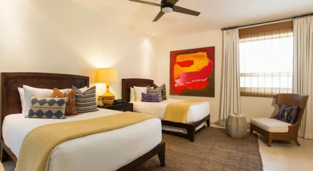 The Ultimate Holiday Villa in With Private Pool and Close to the Beach, Cabo San Lucas Villa 1049, Забронировать Вилла Отели Южной Нижней Калифорнии с парковкой, Парковка