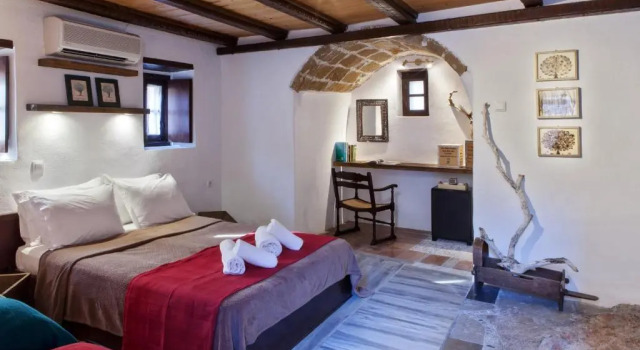 Четырёхместный номер Standard Дуплекс Byzantino Boutique Hotel