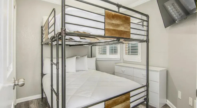 Seascape 2110 2 Bedroom Condo by RedAwning