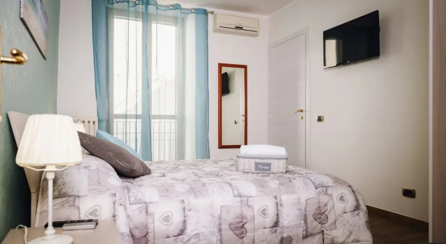 Komfort- dobbelt værelse med byudsigt B&B Agorà Bisceglie