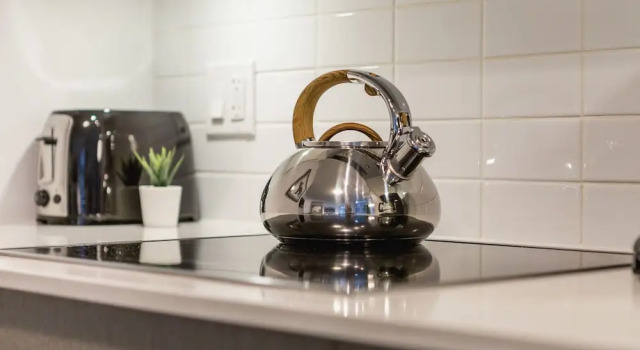 Апартаменты QuickStay - Classy & Rustic Downtown Condo