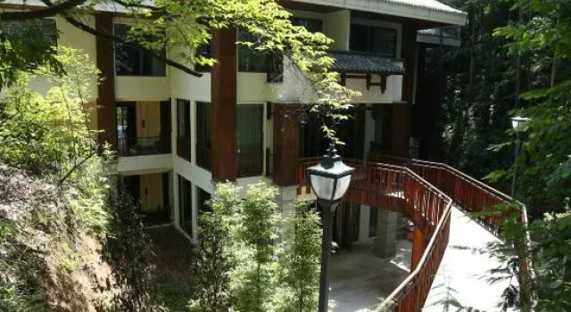 Xingchuan Yulu Academy & Inn