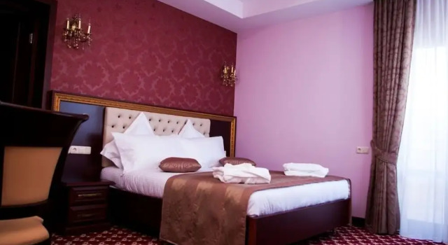 Люкс с 2 комнатами с балконом Отель Multi Rest House