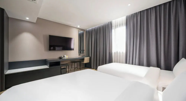 Люкс с видом на город Rivertain Hotel Gyeongju