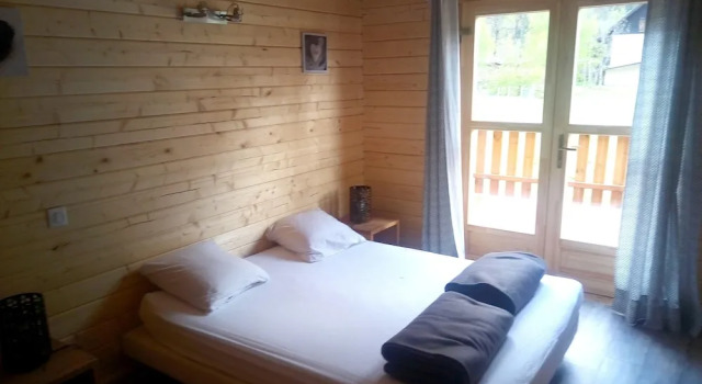 Chalet With 5 Bedrooms in Venosc, With Wonderful Mountain View, Enclos, Забронировать Шале Ле-дез-Альп Oisans