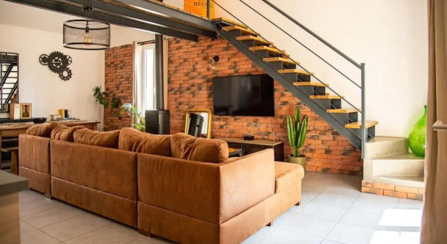 Loft 90 m2 cosy au calme avec terrasse et parking, Prenota Hotel Hotel a Alvernia con parcheggio, Parcheggio