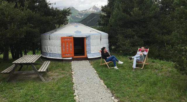 Тент Yourtes de Montagnes Insolites